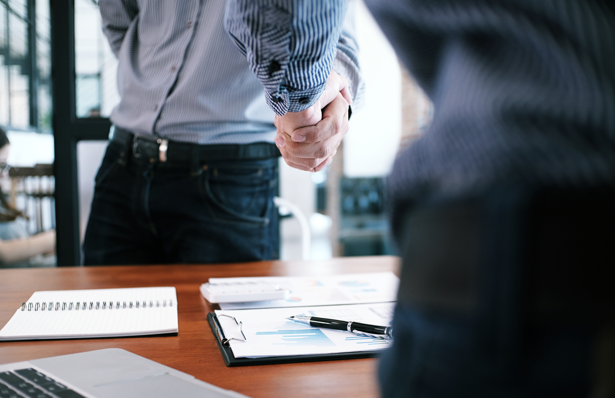 business-men-handshake-business-partnership-meeting-concept