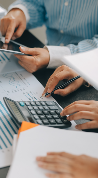 financial-analysts-analyze-business-financial-reports-digital-tablet-planning-investment-project-during-discussion-meeting-corporate-showing-results-their-successful-teamwork